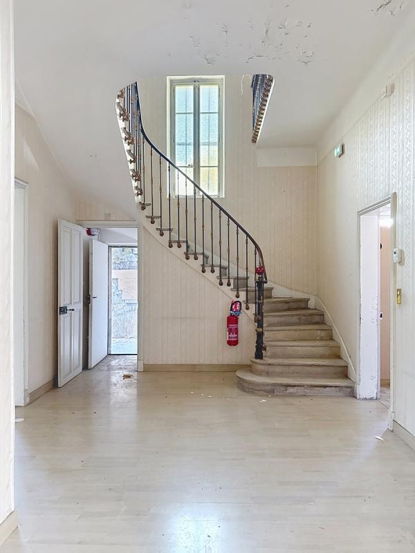 Maison de ville - 228 m² - 8 pièces