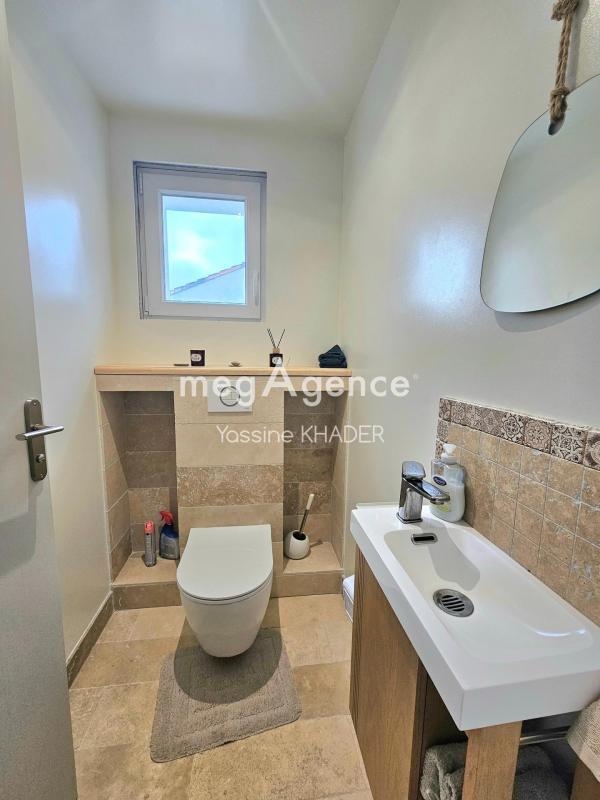 Maison traditionnelle - 185 m² - 6 pièces