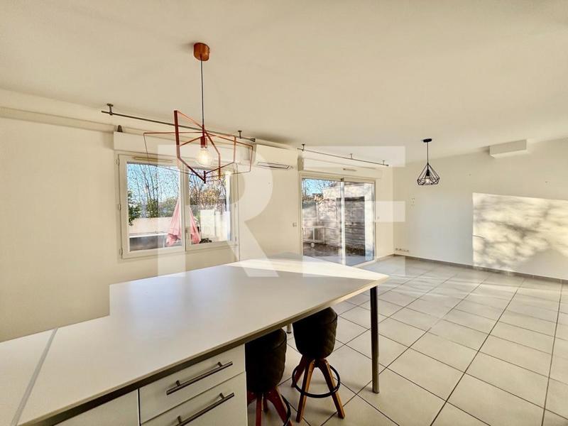 Maison traditionnelle - 93 m² - 5 pièces