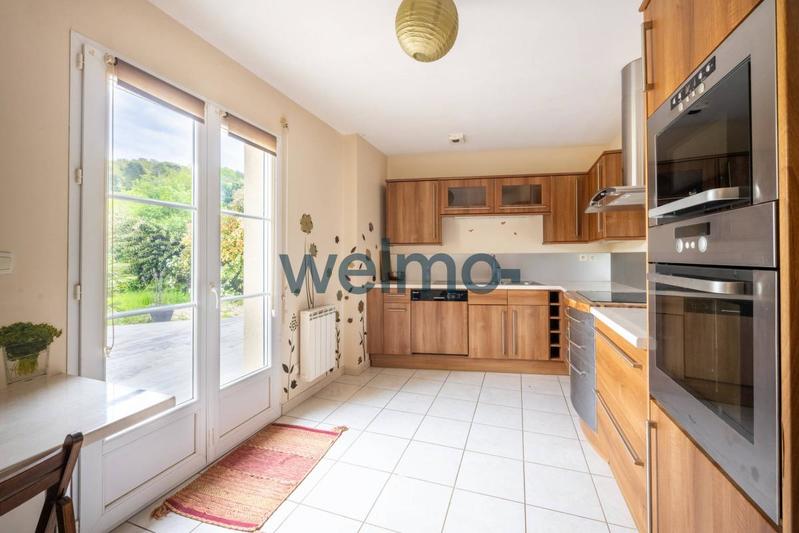 Maison - 166 m² - 6 pièces