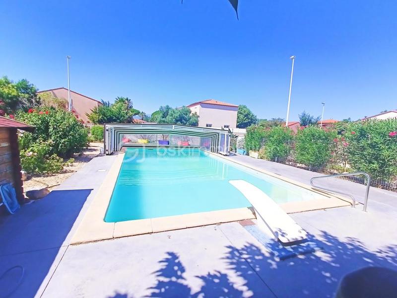 Maison traditionnelle - 177 m² - 7 pièces