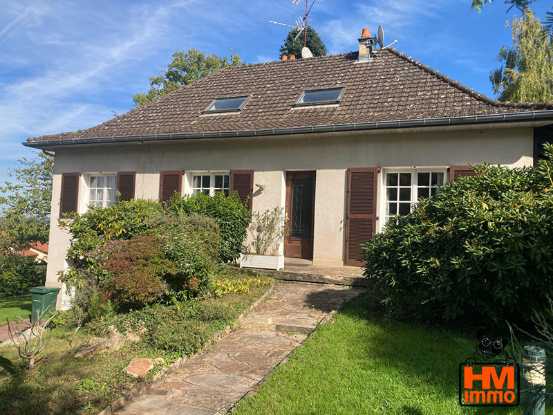 Maison - 147 m² - 8 pièces