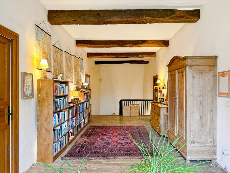 Demeure - 315 m² - 9 pièces