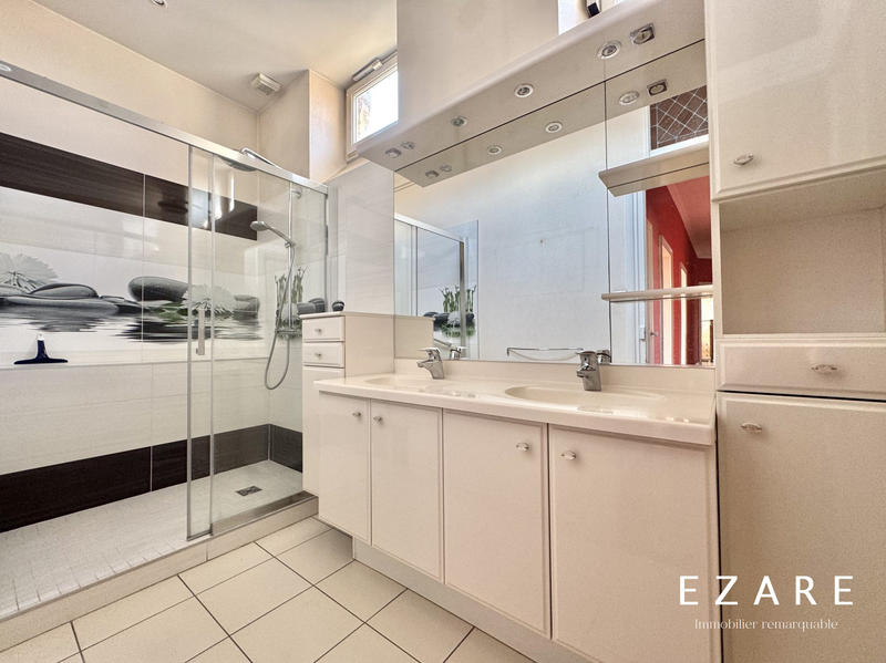 Appartement - 116 m² - 5 pièces