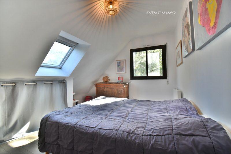 Maison traditionnelle - 210 m² - 9 pièces