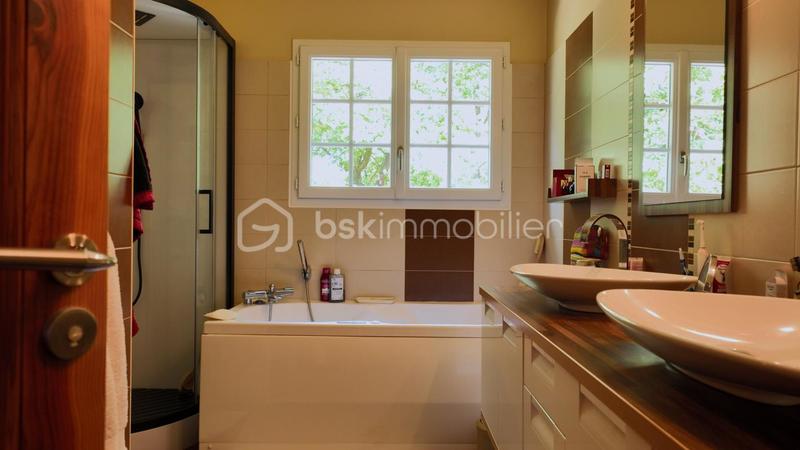 Maison de maîtres - 206 m² - 6 pièces