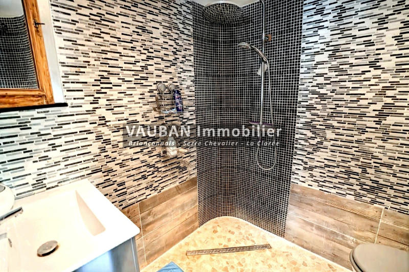 Appartement - 104 m² - 4 pièces