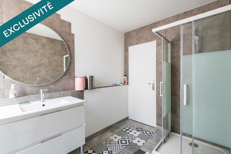 Maison - 196 m² - 8 pièces