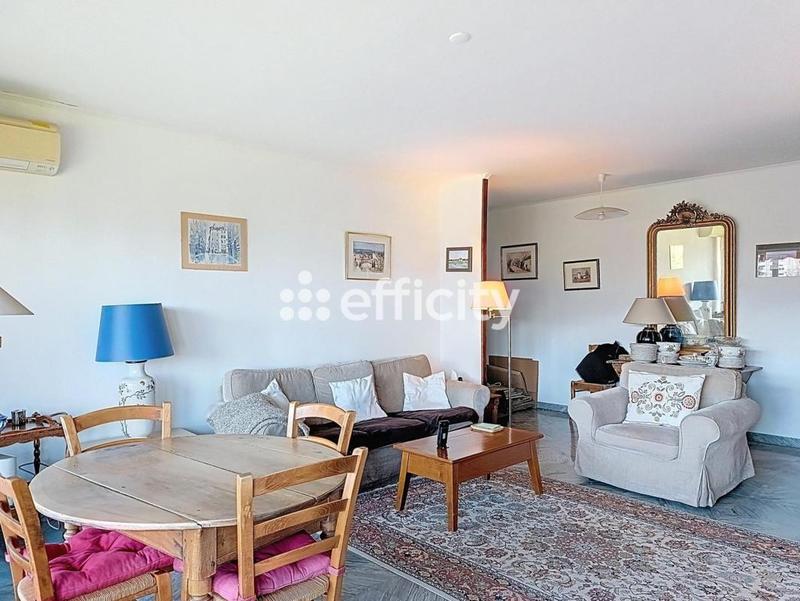 Appartement - 94 m² - 4 pièces