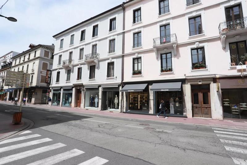 Appartement - 90 m² - 3 pièces