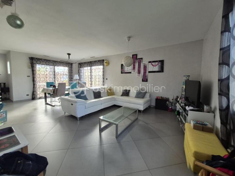 Villa - 104 m² - 4 pièces