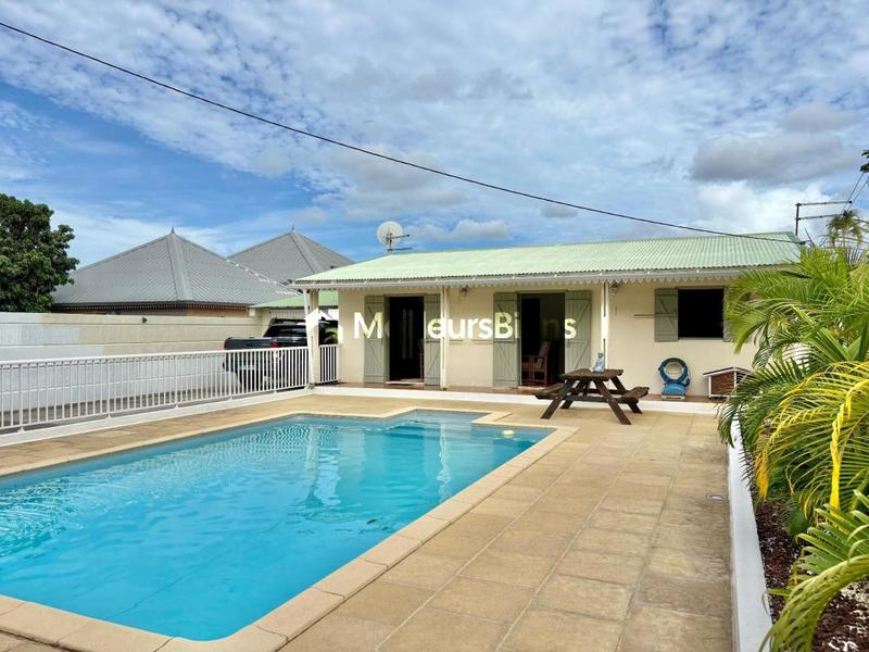 Maison - 110 m² - 6 pièces