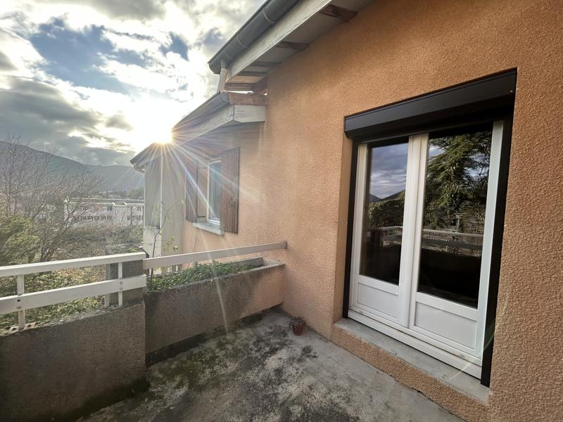 Duplex - 121 m² - 6 pièces