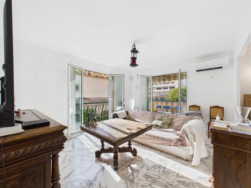 Appartement - 96 m² - 4 pièces