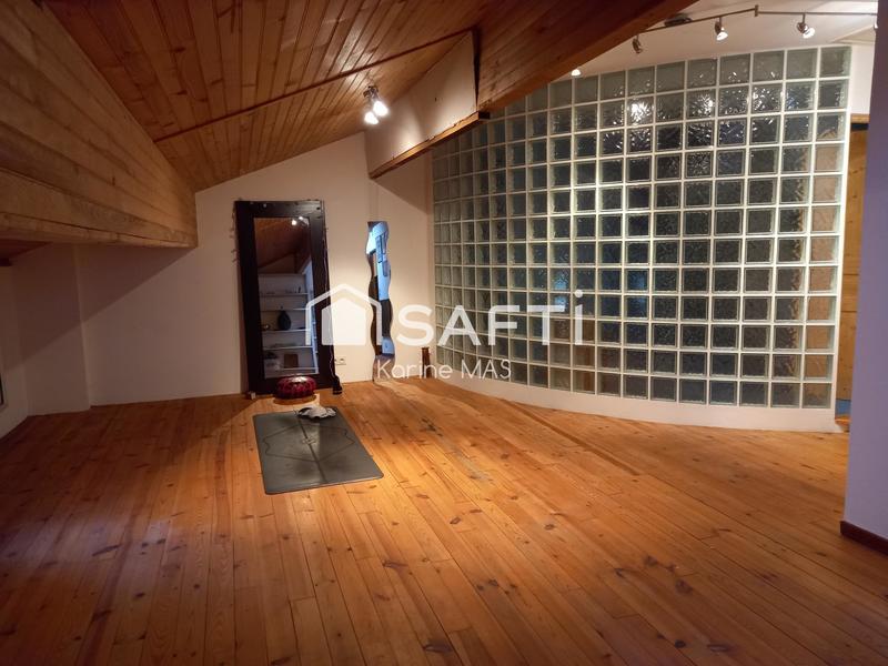 Maison - 121 m² - 7 pièces