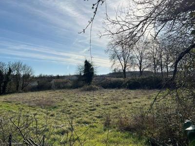 Terrain constructible - 1 644 m²