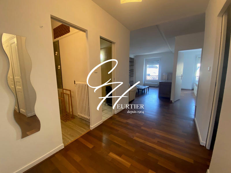 Appartement - 84 m² - 4 pièces