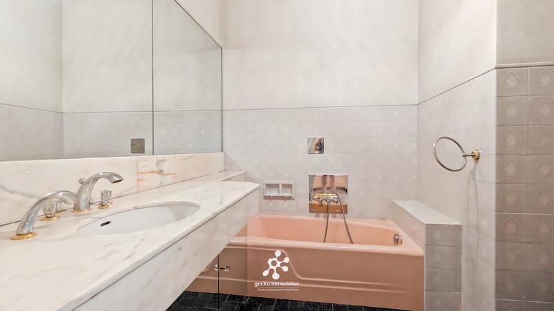 Appartement - 122 m² - 4 pièces