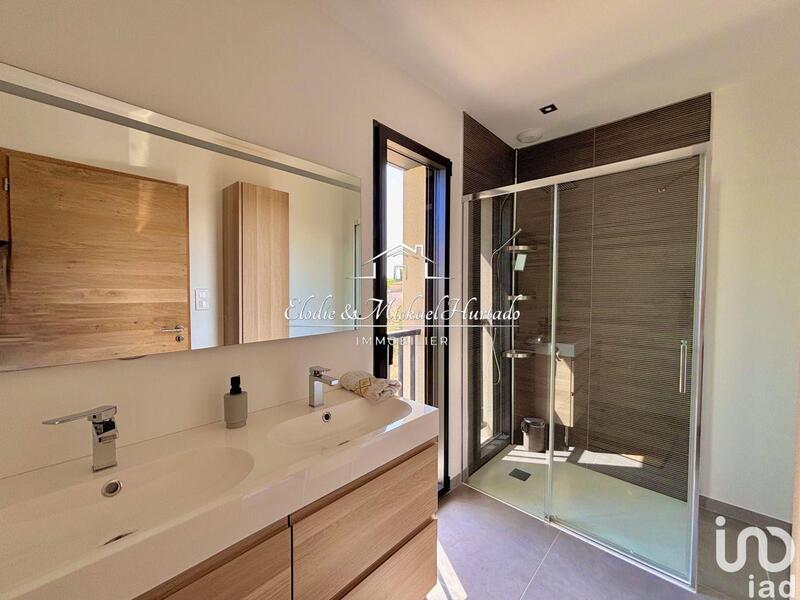 Maison - 314 m² - 6 pièces