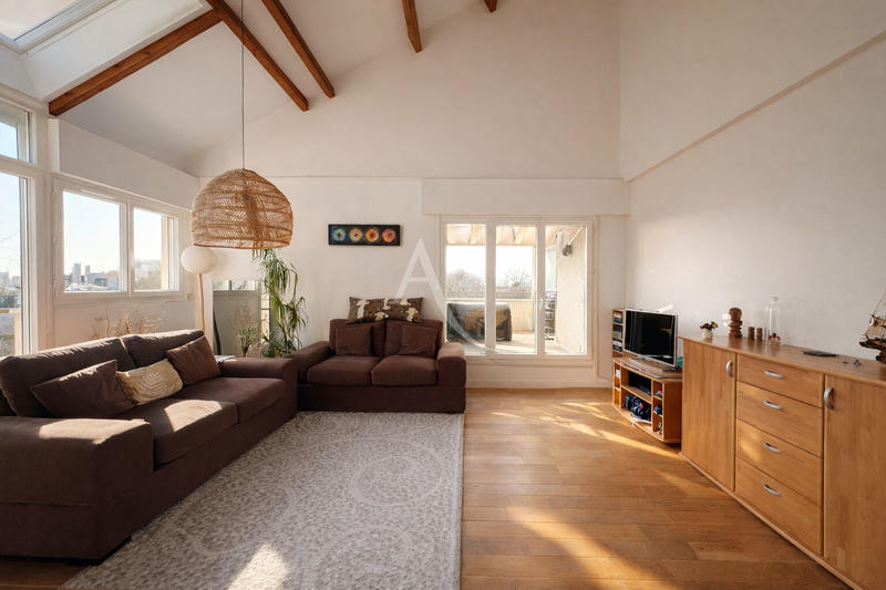 Appartement - 127 m² - 4 pièces