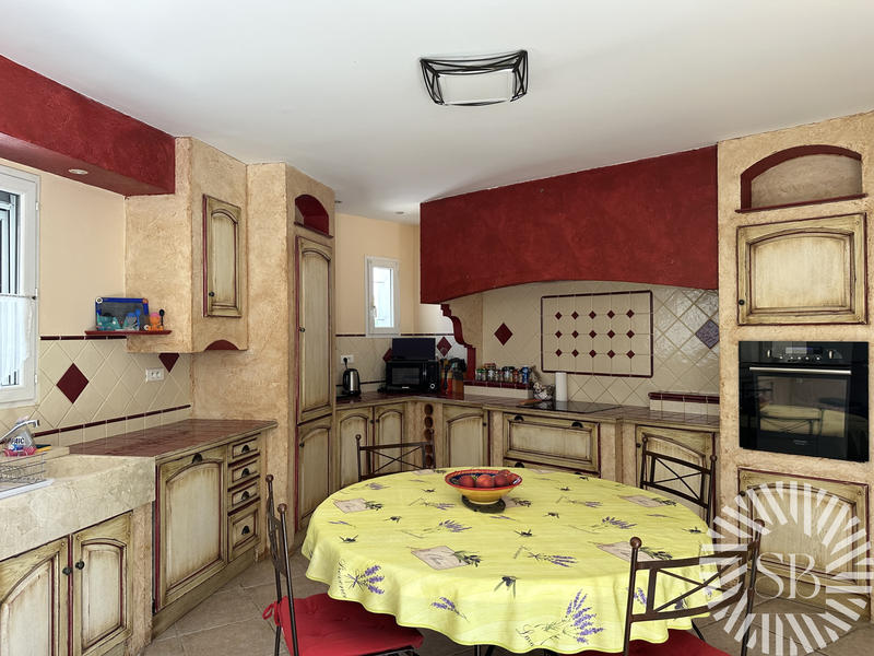 Maison - 145 m² - 7 pièces