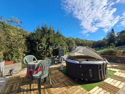 Maison traditionnelle - 140 m² - 6 pièces