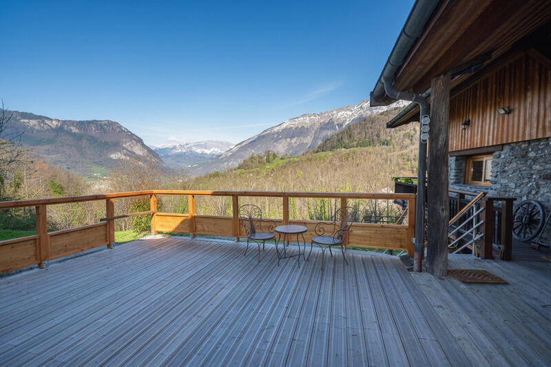 Châlet - 217 m² - 7 pièces