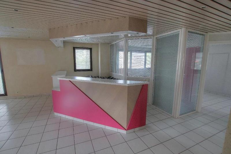 Bureau - 137 m² - 4 pièces