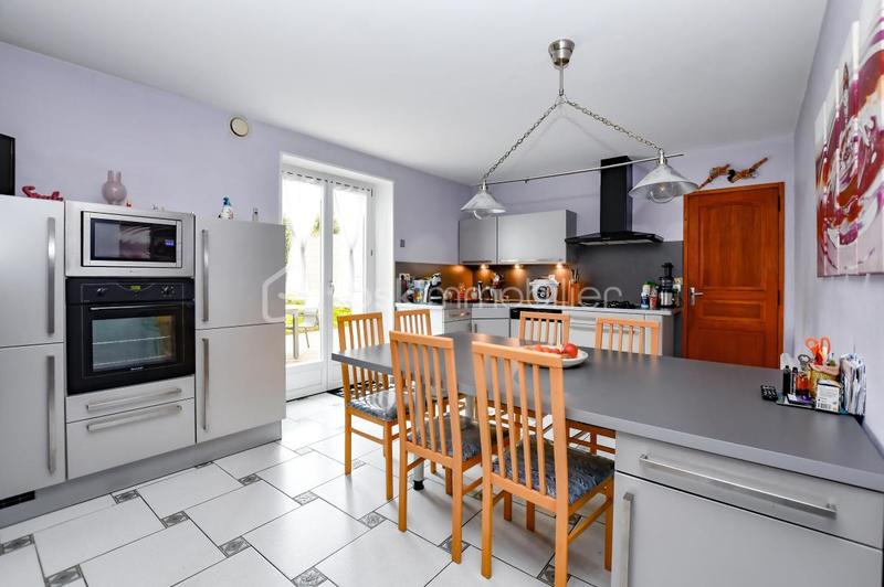 Maison de village - 169 m² - 7 pièces