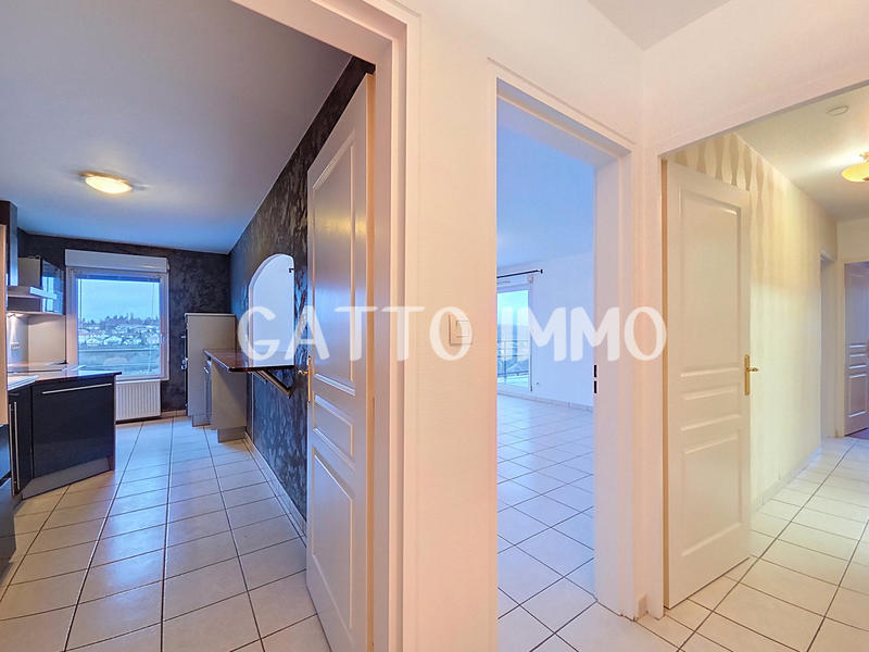 Appartement - 81 m² - 3 pièces