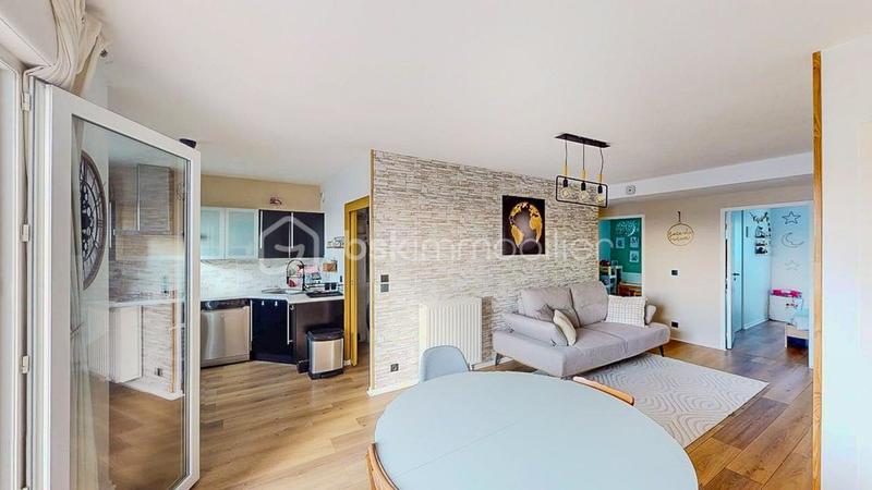 Appartement - 75 m² - 4 pièces