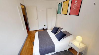 Chambre - 11 m² - 4 pièces