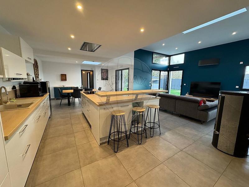 Maison - 113 m² - 4 pièces