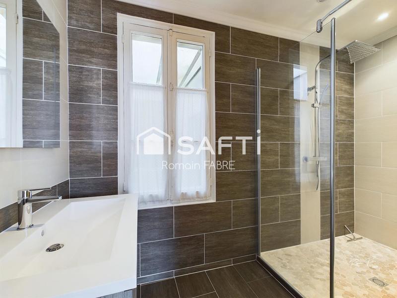 Maison - 304 m² - 7 pièces