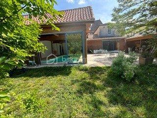 Maison de ville - 280 m² - 8 pièces