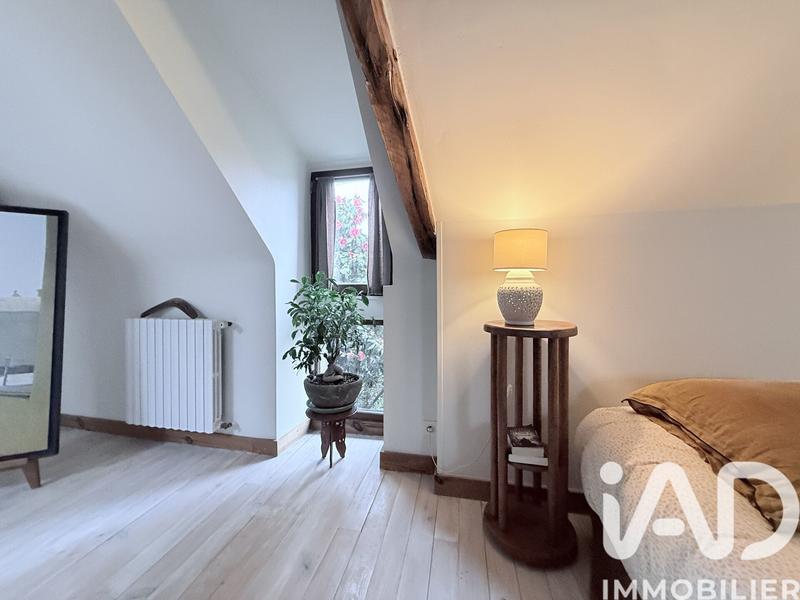 Maison - 367 m² - 11 pièces