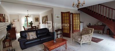 Maison - 128 m² - 5 pièces