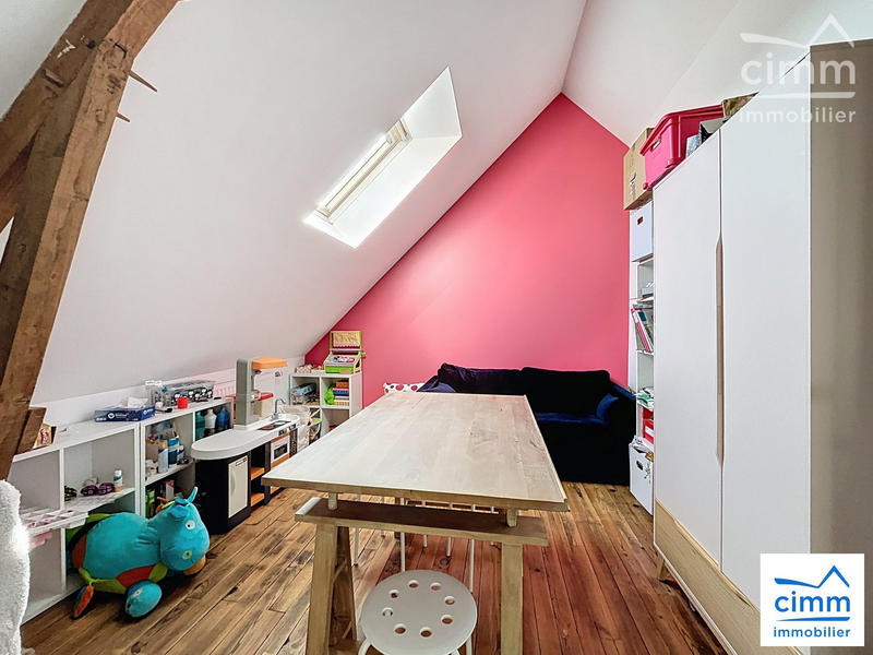 Maison traditionnelle - 145 m² - 6 pièces