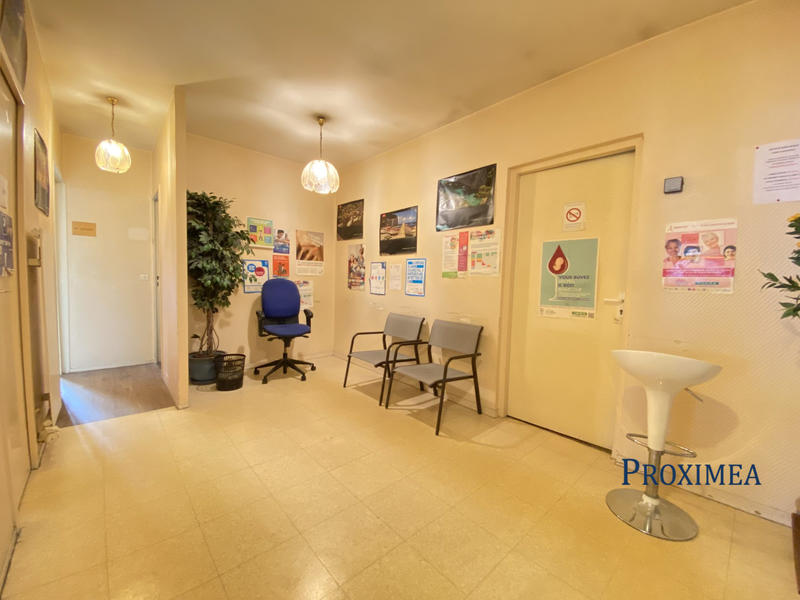 Bureau - 72 m² - 5 pièces