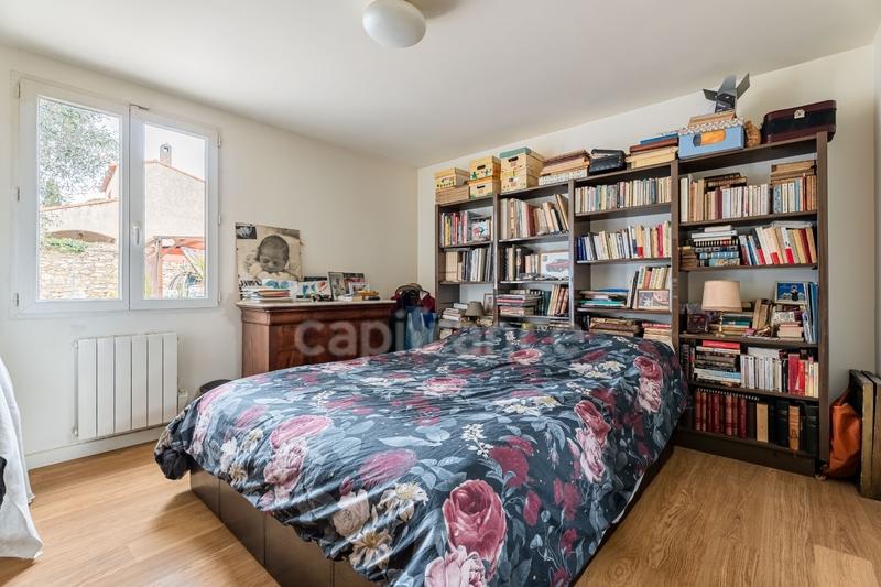 Maison - 225 m² - 7 pièces