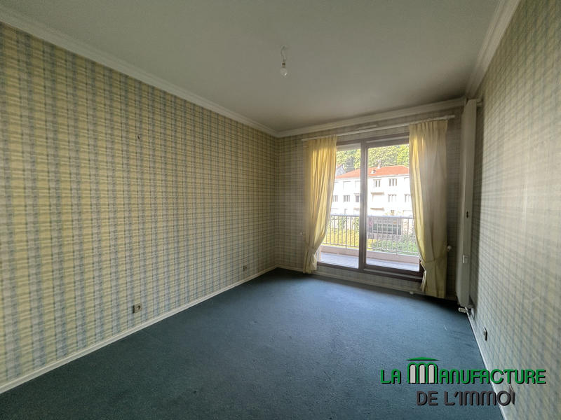 Appartement - 151 m² - 6 pièces