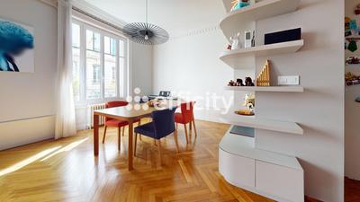 Appartement - 104 m² - 4 pièces