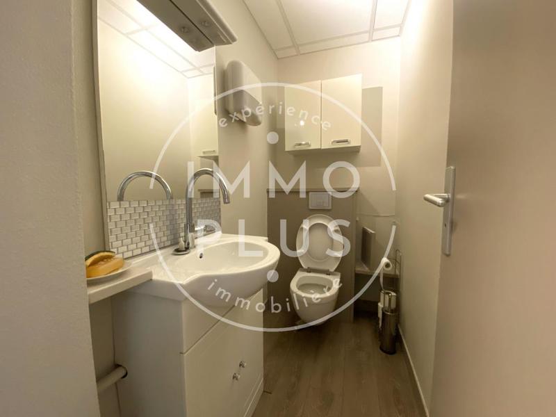 Bureau - 120 m² - 1 pièce