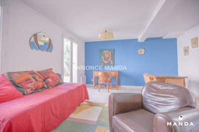 Chambre - 9 m² - 4 pièces