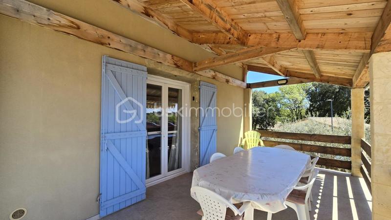 Maison en pierre - 223 m² - 7 pièces