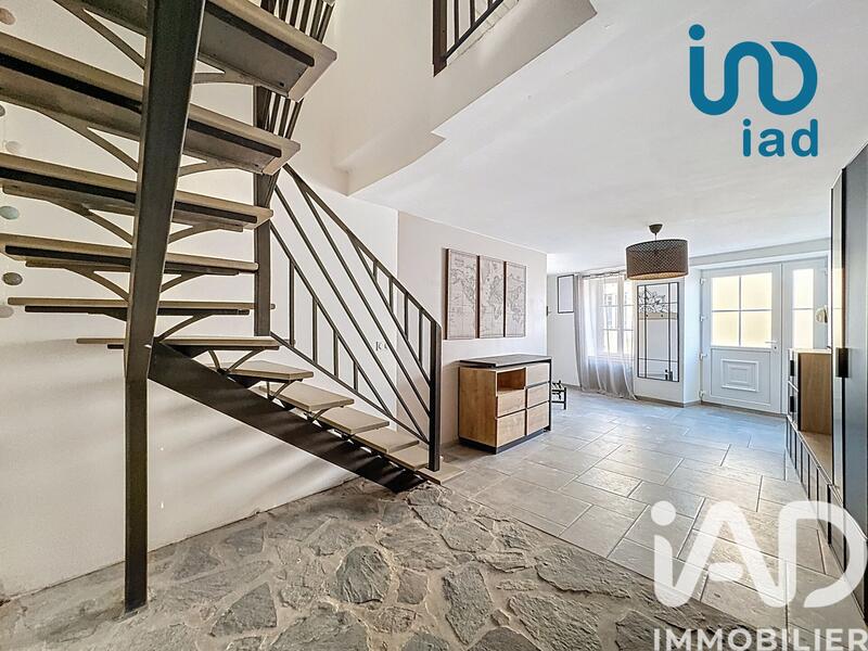 Maison de village - 200 m² - 9 pièces