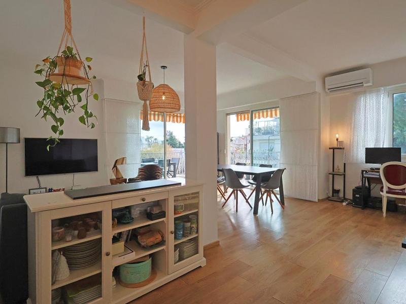 Appartement - 85 m² - 3 pièces