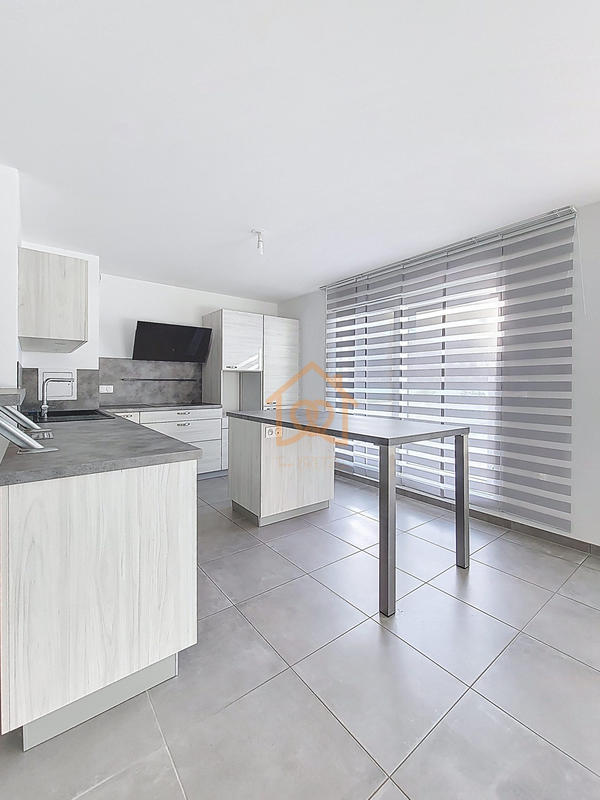 Appartement - 79 m² - 4 pièces