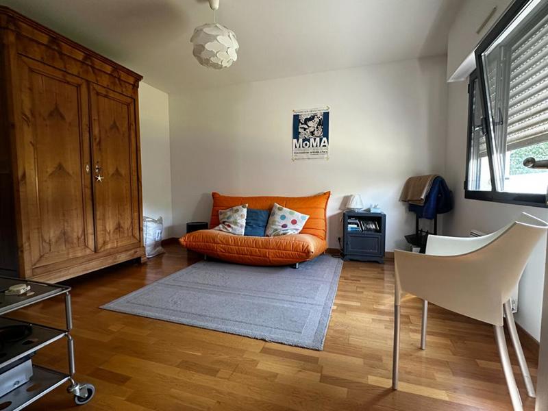 Maison - 210 m² - 6 pièces