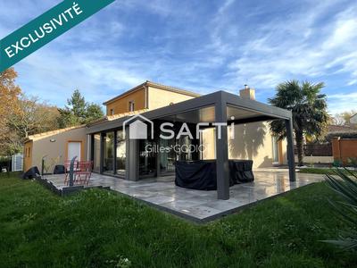 Maison - 164 m² - 6 pièces